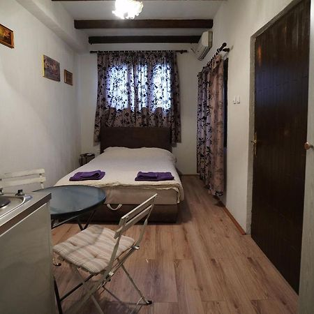 Apartman Rale Belgrado Esterno foto