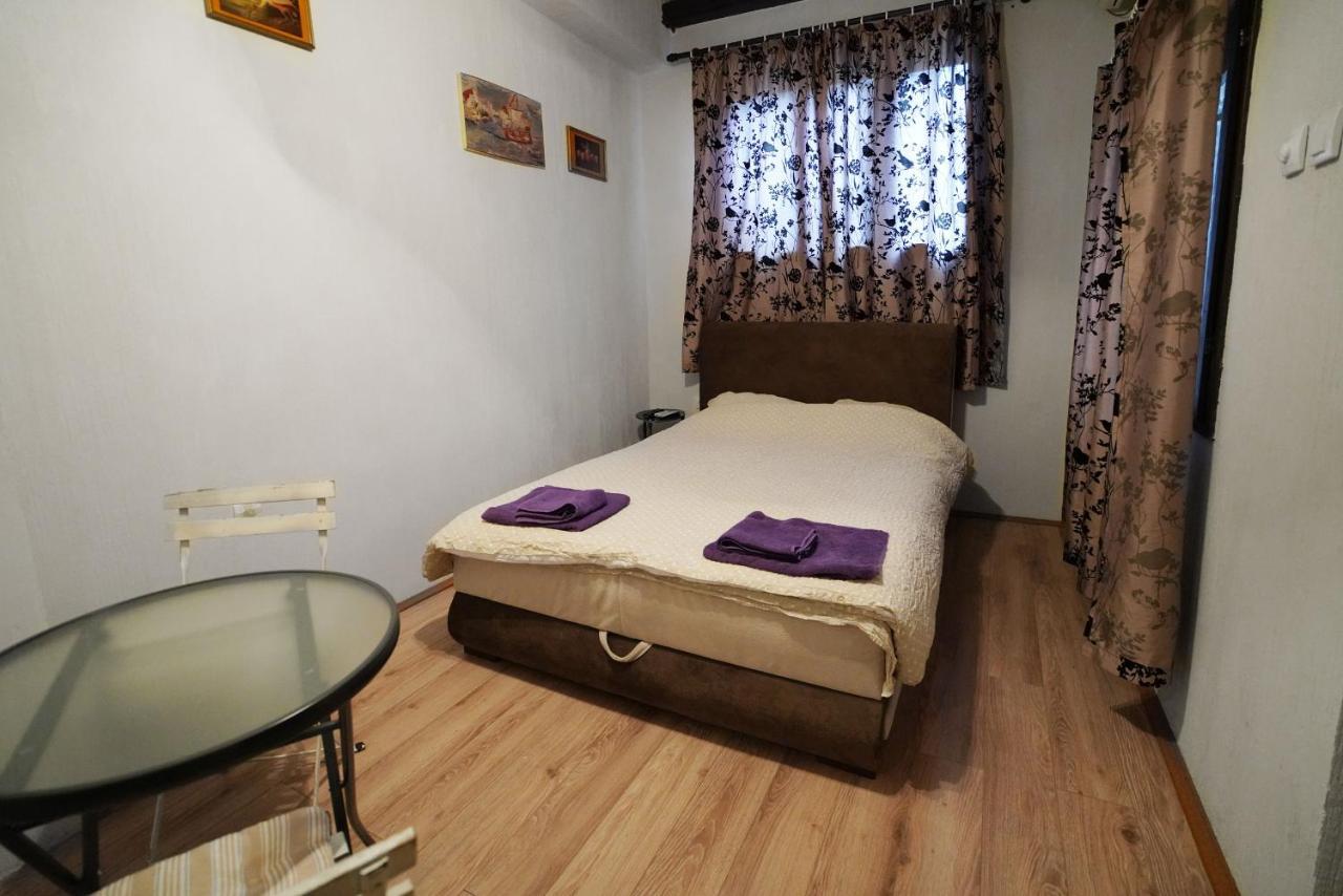 Apartman Rale Belgrado Esterno foto