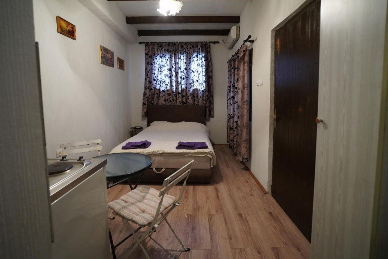 Apartman Rale Belgrado Esterno foto