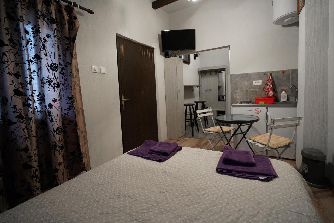 Apartman Rale Belgrado Esterno foto